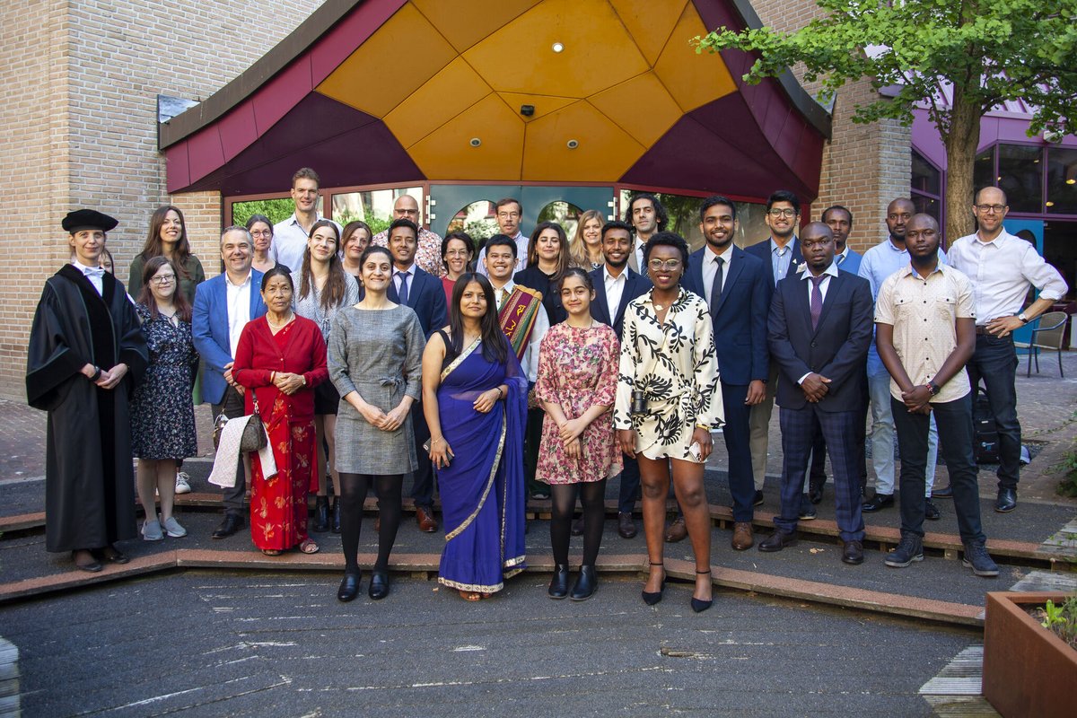 Wieteke (Louise) Willemen (@wietekewillemen) on Twitter photo MSc Graduation day! Bittersweet saying goodbye to all these bright, motivated and kind geoscience-for-natural resources experts.
PS many are on the job/PhD market; be quick. 😉
<a href="/NRS_ITC/">ITC Faculty | Natural Resources Department</a> <a href="/FacultyITC/">Faculty ITC | University of Twente</a> <a href="/LadiesOfLandsat/">Ladies of Landsat</a> MSc Graduation day! Bittersweet saying goodbye to all these bright, motivated and kind geoscience-for-natural resources experts.
PS many are on the job/PhD market; be quick. 😉
<a href="/NRS_ITC/">ITC Faculty | Natural Resources Department</a> <a href="/FacultyITC/">Faculty ITC | University of Twente</a> <a href="/LadiesOfLandsat/">Ladies of Landsat</a>