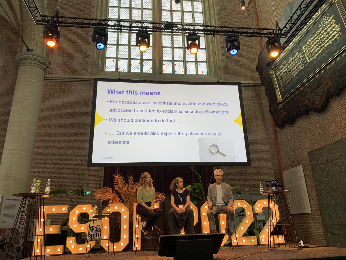 Chl0e_Hill's tweet photo. It’s import for policymakers to understand the value of science but it’s also important for scientists to understand policymaking! #Right2Science #ESOF22 #scipol https://t.co/Q2AY73Ld6i