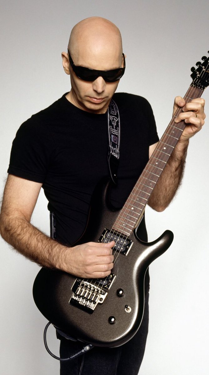 Best5Minutes's tweet photo. Happy 66th to the GOAT Joe Satriani! #dlr #deeppurple #micjagger #guitargoat #chickenfoot
Grab it-ROCK it
https://t.co/cBDyXBaSFL https://t.co/LstSRG5wTi