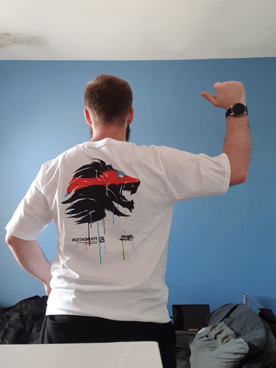 scottishstreamz's tweet photo. @SyndicateOG @Syndicate the best clothing has finally been added to my wardrobe 😍in love https://t.co/UWtGa2AT8M