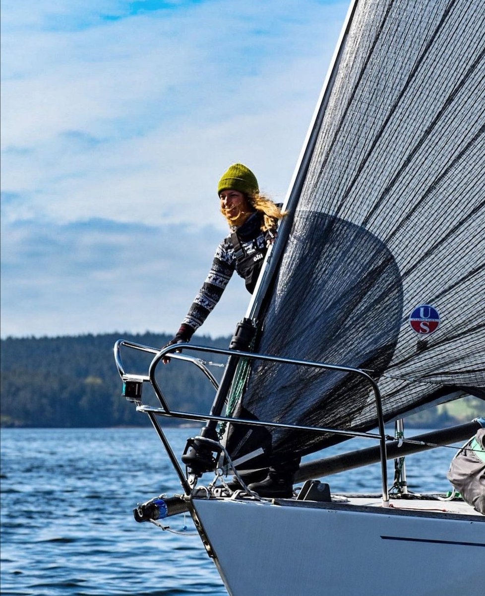 "The goal is not to sail the boat, but rather to help the boat sail herself." - John Rousmaniere

📷 @ryancarsonphoto

#ullmansails #sails #sail #sailing #sailor #sailinglife #womansailor #womansailing #womenwhosail