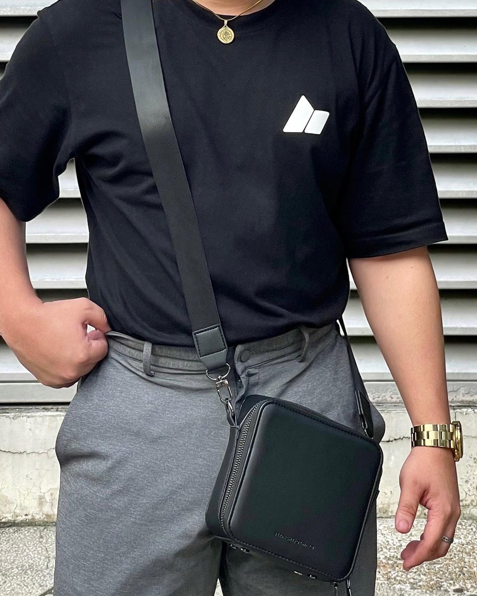 Jaeresurreccion's tweet photo. Lovin' my go-to sling DVL RAKENNE from @shopstraightforward #straightforward #SWDSpotted https://t.co/9jTRoL0MwH