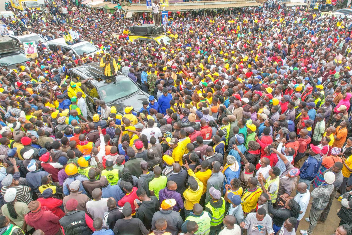 WilliamsRuto's tweet image. Ruiru town, Kiambu County speaking the language of hustlers.