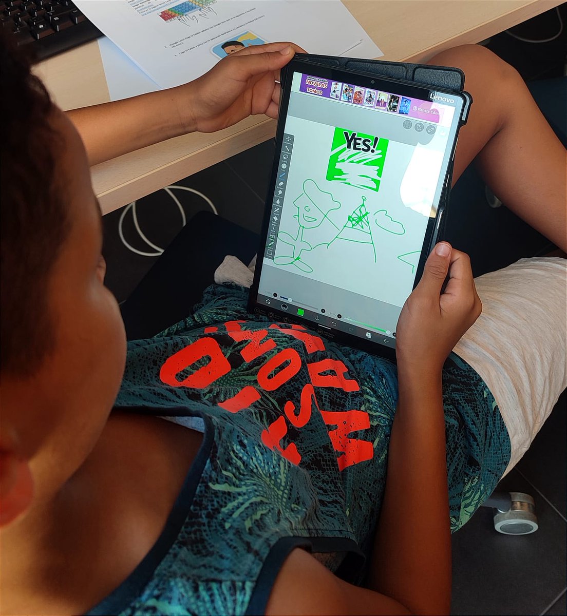 fundacionesplai's tweet photo. ¿Sabrías identificar los peligros y ventajas de WhatsApp y de TikTok? Esto están aprendiendo hoy las y los peques de #InfanciaConectada en colaboración con @AsociacionARELA para fomentar hábitos saludables con las #TIC en la infancia 😍😍😍 https://t.co/tcw87VO2Mw