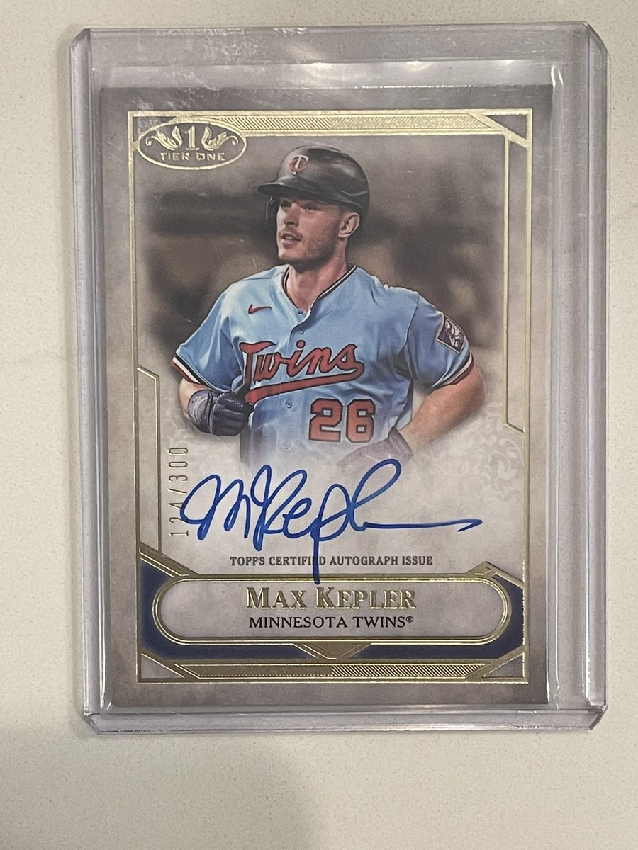 #MNTwins Max Kepler had a nice two hit game last night against the #WhiteSox.

He’s also got a nice auto.

Here’s one you can win. RT to enter, must be following to win.
