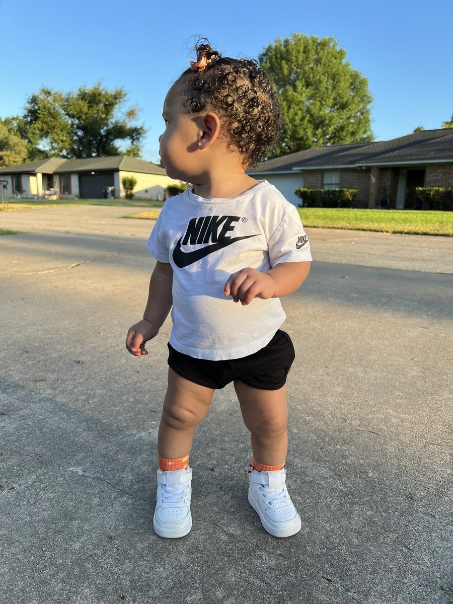 callihanreece_'s tweet photo. don’t play with mines 🧡 https://t.co/FB7wYk08FM