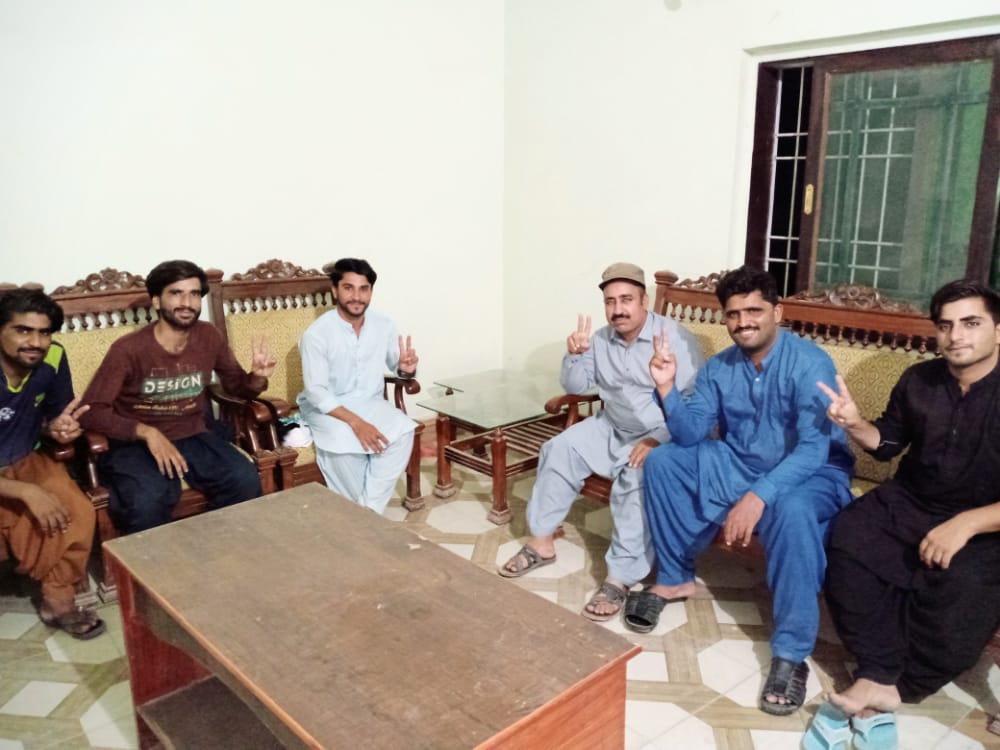 BilawalBhurgri's tweet photo. #ContructKnShahPublicLibrary
واهڻ واهڻ وستي وستي لائبريري جي آ گهرجي.. https://t.co/c4IhUgvsnM