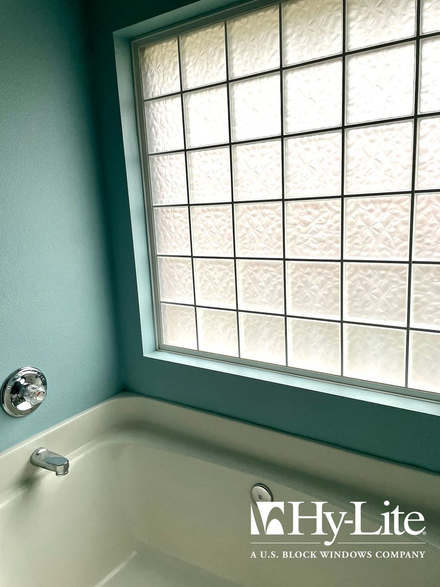 HyLite_Windows's tweet photo. Happy Friday! Check out the way the sunrise hit these Acrylic Block windows this morning😍
-
#HyLiteWindows #blockwindows #bathroom #sunrise #bathroomdesign #interior #privacywindows #simplebathroom #modernhouseideas #HyLite #goodmorning #bathroominspiration #homeinspiratin https://t.co/PbjRbyeK75