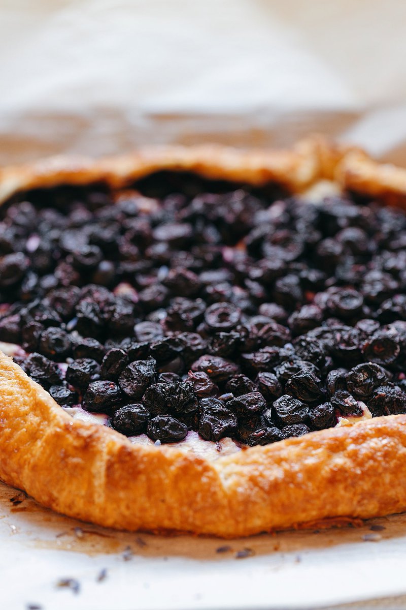 KyleesKitchen's tweet photo. Isn’t it wonderful that we live in a world in which galettes exist?

Talking about one of my favorite ways to use summer produce and sharing this blueberry lavender and goat cheese galette today at 10 a.m. on @IndyNowTV!

Recipe: https://t.co/lqv4tGHnbF #kyleeskitchen https://t.co/Q7gj0ql4gb