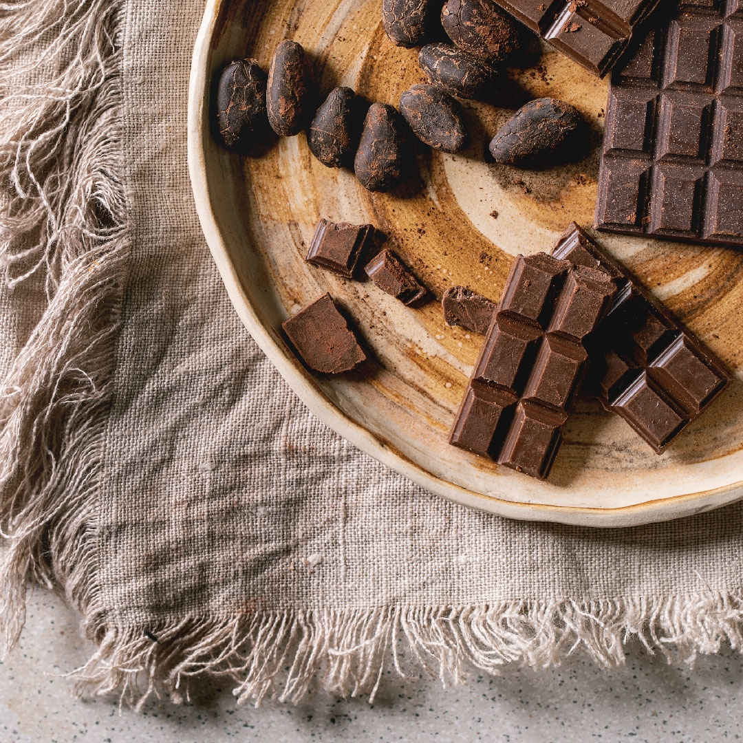 Friday Fun Fact🙌​

Dark chocolate is ranked as one of the healthiest foods!🍫​

Benefits of this treat include: 

- Antioxidants.
- Lower blood pressure. 
- UV protection.
- Improves brain function. 

Proof that desert can be good for you!👀​

#FridayFunFact #darkchocolate