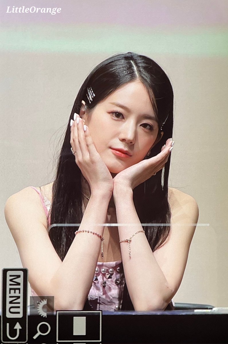 220715 프리뷰 🧡

#fromis_9 #프로미스나인
#장규리 #GYURI