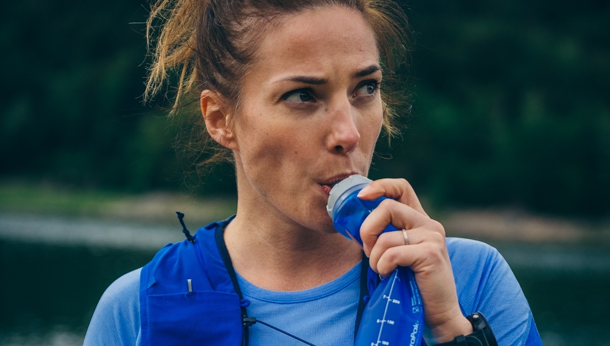 We weten dat water drinken belangrijk is, maar drink jij wel genoeg? Als het warm is buiten merk je vast dat het hardlopen wat moeizamer gaat. Door de dag van te voren al goed te drinken, zorg je ervoor dat je vochtbalans op pijl blijft. 🚰⁠
⁠
#all4running #hardlopen #hydrate