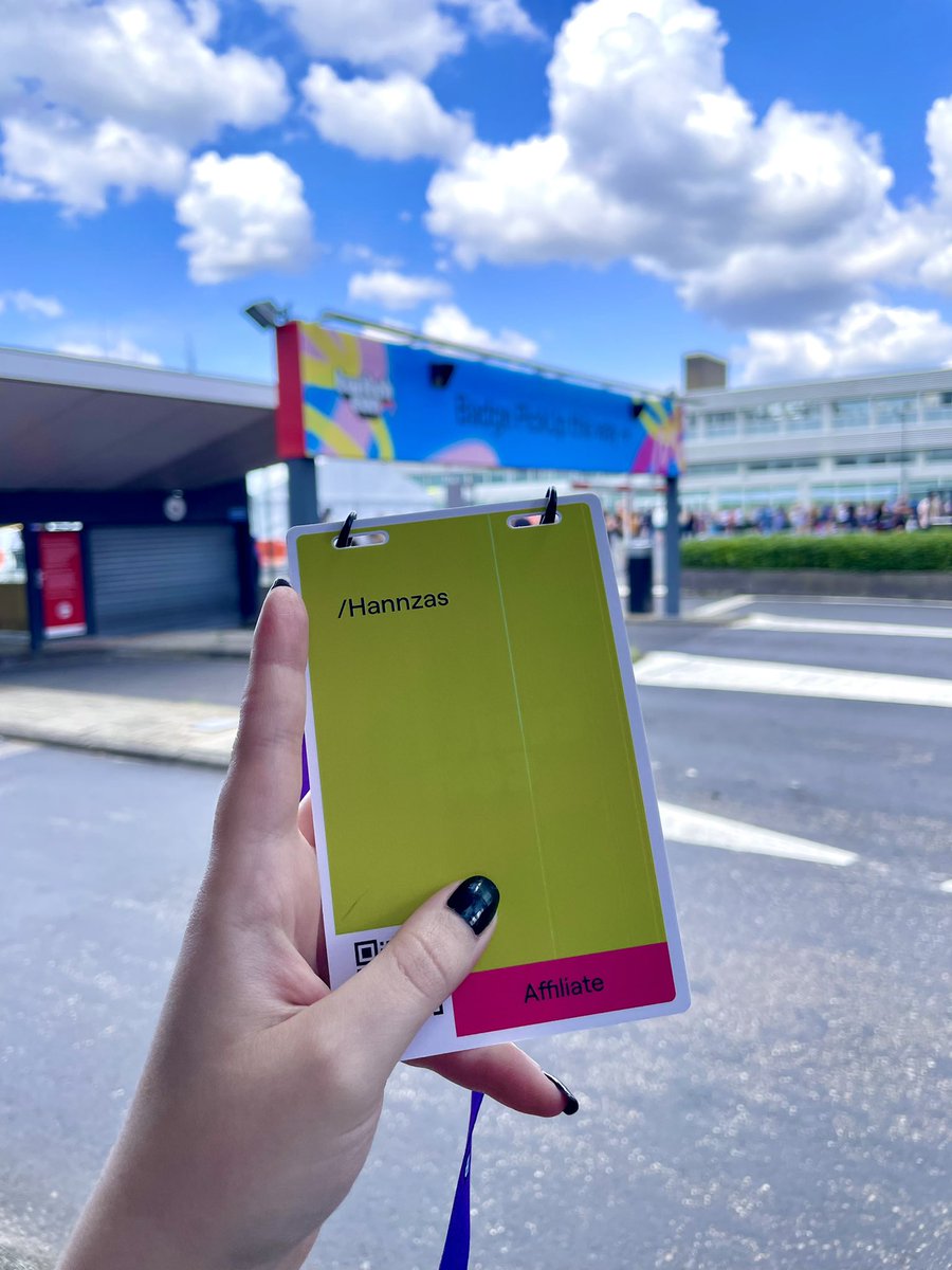 Obligatory “I survived the badge pickup queue” tweet 🤘