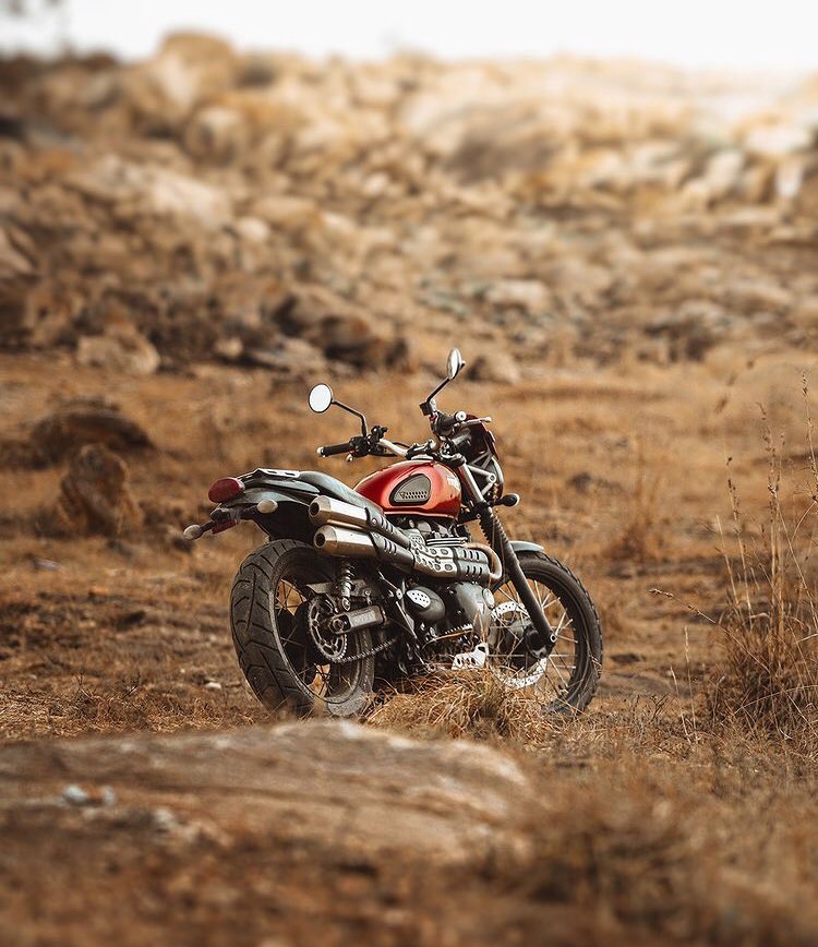 TriumphBMC's tweet photo. Street Scrambler - actitud todoterreno.

Credit: @kevinthomasck

#ForTheRide #OfficialTriumph #TriumphMotorcycles #StreetScrambler https://t.co/vGKNDr5h99