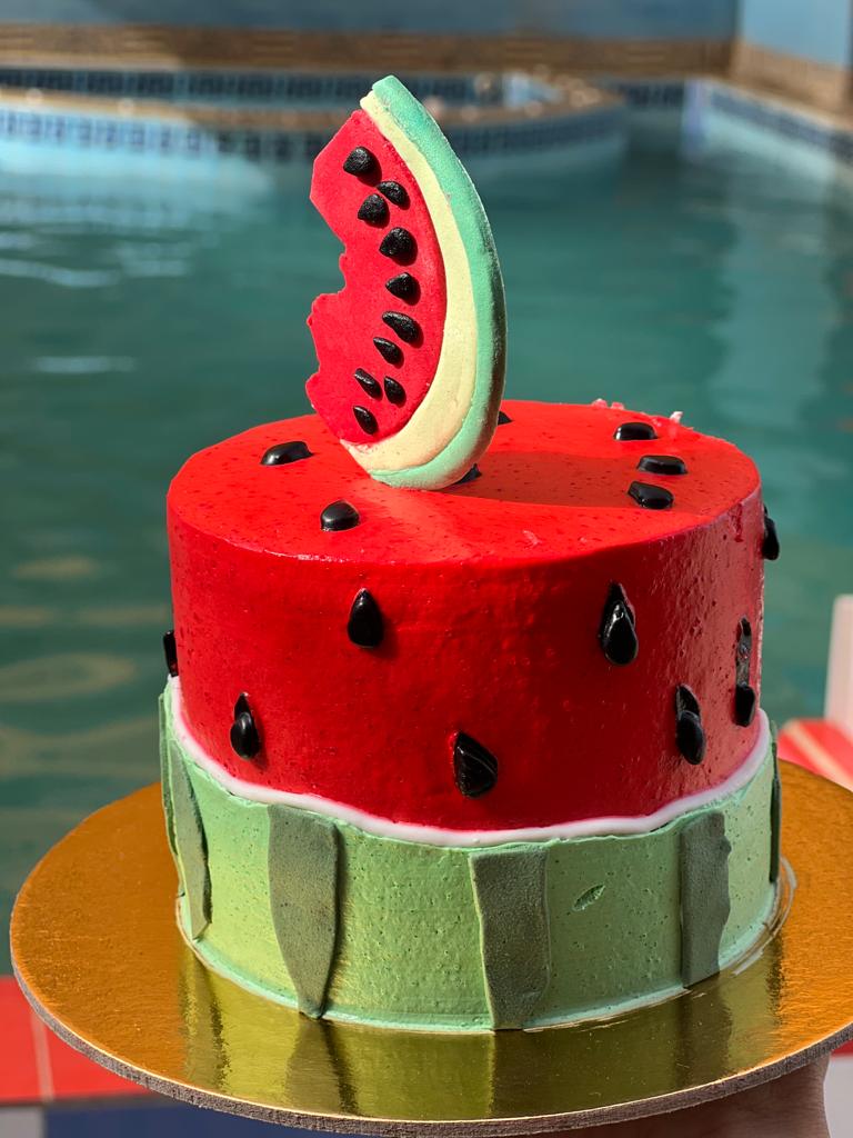 MaryamMatran's tweet photo. I'm really impressed and amazed at how this lady keeps working hard to improve her work, learning new techniques, trying always to be unique and different.

#Rehabi_cake
#weEmpower 
#food_production
#VB&amp;S beneficiary 
#غيل_باوزير https://t.co/WfHpQZVrfY