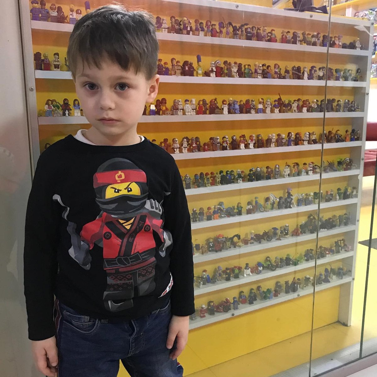 ukraine_world's tweet photo. Dentist Victoria Rekuta and her 7-year-old son Maksym Zhariy died in the Neuromed diagnostic center, which was hit by a Russian missile yesterday. 📷- Alina Bodnar. #StopRussiaNOW https://t.co/98wYdJ32Go