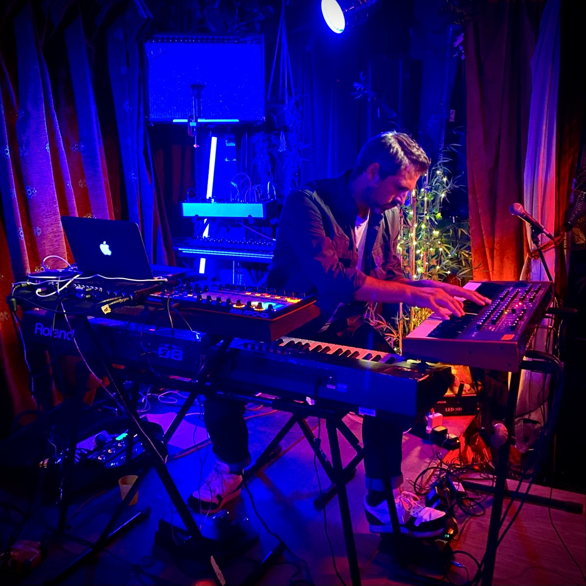 Counter Chamber tweet media