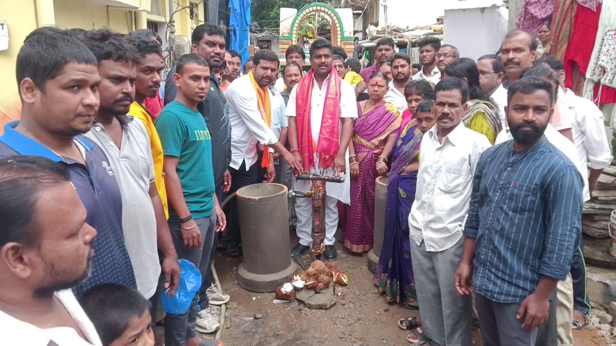 TeamRK_BJP's tweet photo. Assured that all the development works would be taken up in a phased manner.

#RKWithSCB #RKWithBJP https://t.co/OSWEpqiWQA