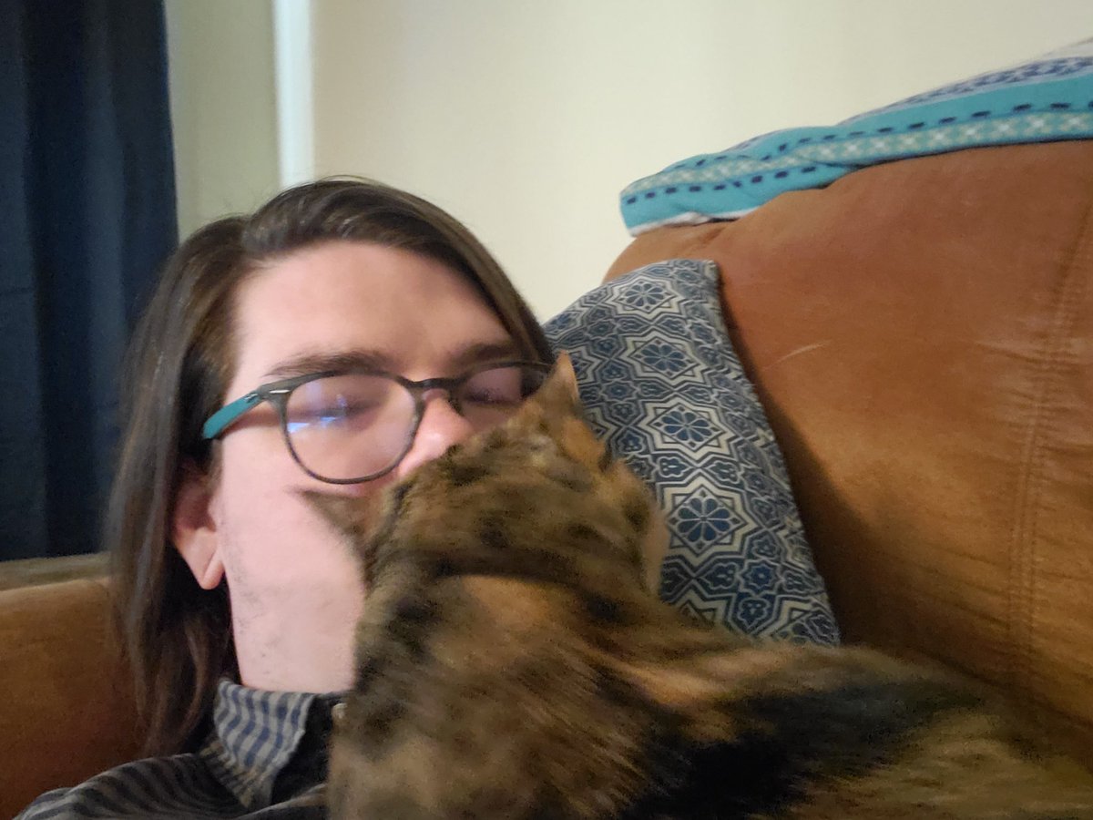 AudioMagicks's tweet photo. She's back https://t.co/pYZ4y0kNTl