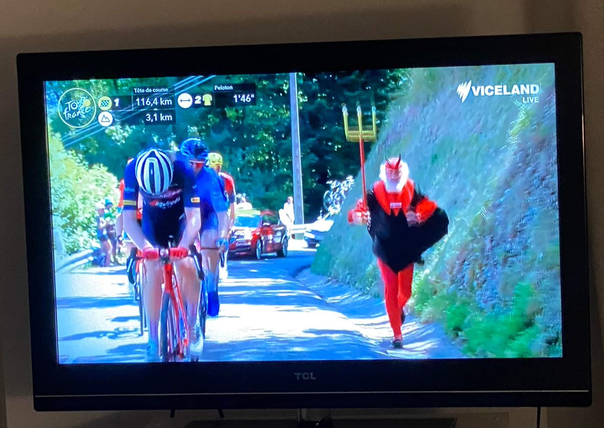 El Capitain Peaches tweet media