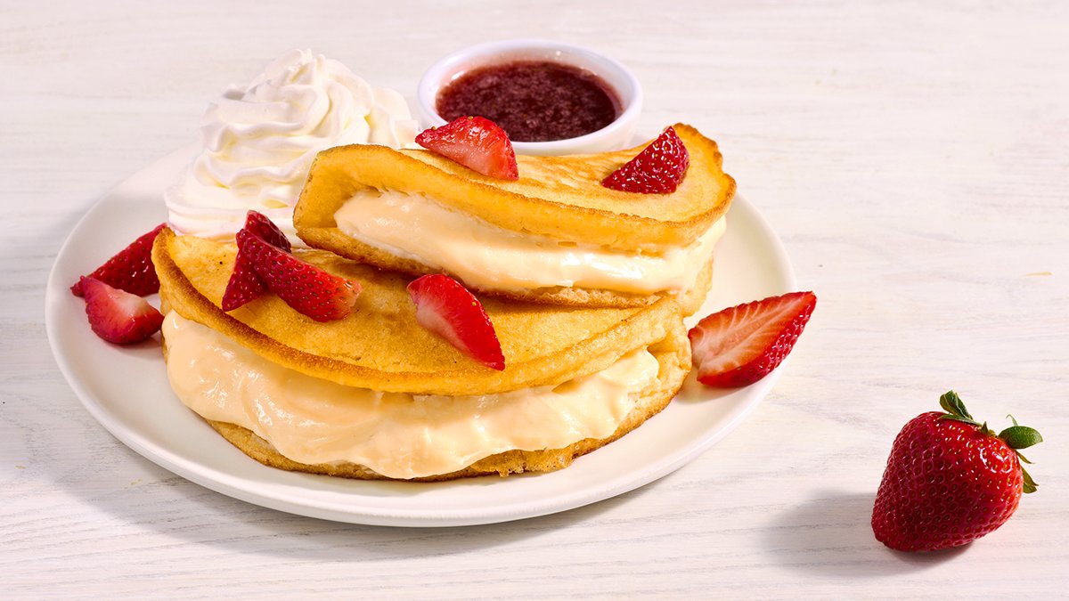 Cracker Barrel on Twitter "Pancakes 🤝Cheesecake 