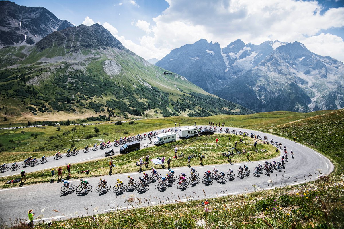 ☀️Serre Chevalier Vallée Briançon ❄️ (@serreche_fr) on Twitter photo Retour en images sur ces deux étapes magiques du #TDF2022 ! Quel plaisir de revoir <a href="/LeTour/">Tour de France™</a> chez nous !
Merci à tous d'être venus si nombreux au cœur des Géants supporter les athlètes et (re)découvrir notre belle vallée🚵♂️
Crédit photo : A.S.O
#SerreChevalier #Briançon Retour en images sur ces deux étapes magiques du #TDF2022 ! Quel plaisir de revoir <a href="/LeTour/">Tour de France™</a> chez nous !
Merci à tous d'être venus si nombreux au cœur des Géants supporter les athlètes et (re)découvrir notre belle vallée🚵♂️
Crédit photo : A.S.O
#SerreChevalier #Briançon