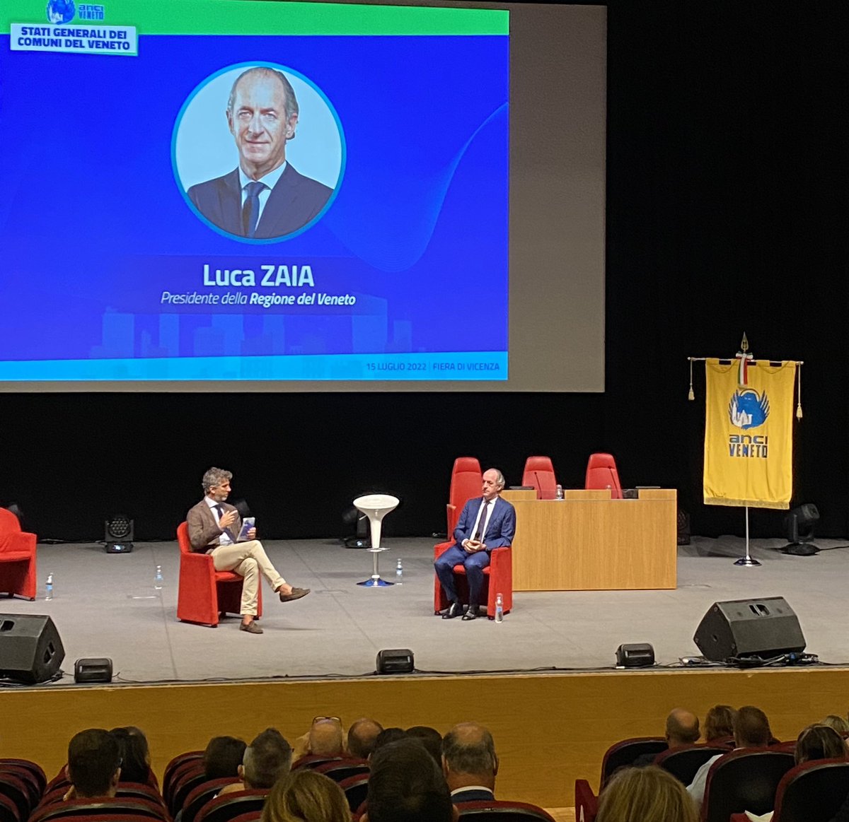 _danielbasso's tweet image. Oggi con #anci è stata una grande occasione per affrontare temi di attualità: #PNRR, transizione energetica e digitale; con il presidente della @RegioneVeneto @zaiapresidente, il Sindaco di Treviso @sindacoConte e gli Assessori di #RegioneVeneto Calzavara, Lanzarin e Corazzari.