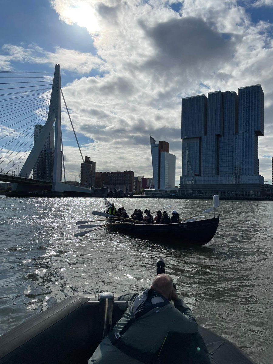 Vanmorgen geassisteerd bij een fotosessie voor de collega’s van de Blauwe Haven. 🖤💙🖤 #ptss #rotterdamsehaven #rotterdam