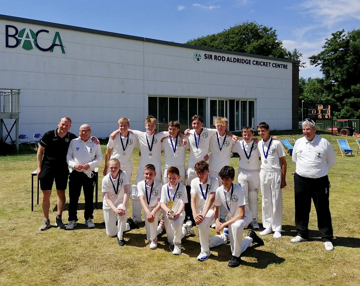 SussexCricketFd's tweet photo. U14 State Secondary School County Final Winners 🏆 @StRomerosCS 👏

@BlatchPe 🆚 St Oscar Romero 𝙍𝙀𝙎𝙐𝙇𝙏👇

1️⃣st innings
Blatchington Mill | 67/5 (20 overs)

2️⃣nd innings
🪙 St Oscar Romero | 68/3 (15.2 overs)

SOR won by 7️⃣ wkts https://t.co/wYJ1EiRodZ