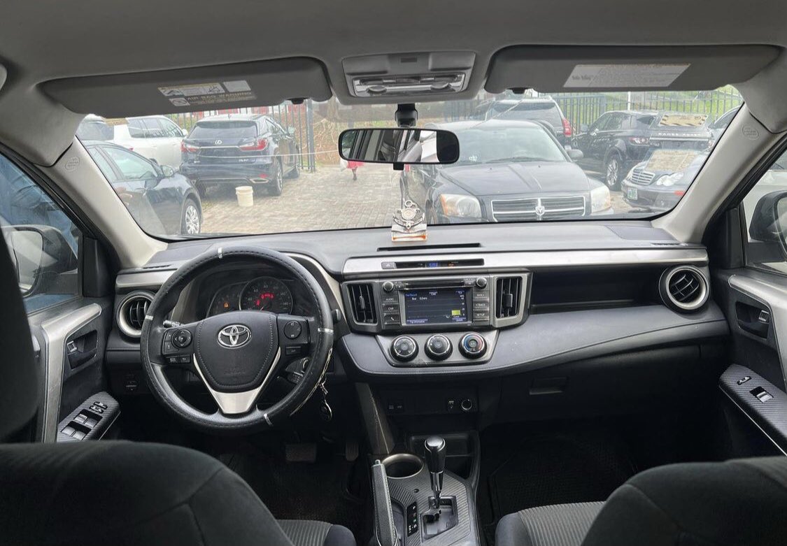 Automall_ng's tweet photo. Extremely clean Toyota RAV4 2016 model 
Price:7.8m
Location: Abuja 
Original duty
#ASUUStrikeUpdate #Portable #Transfers 
@datogoniboy_ @SkinnyBoi001_ @yhakz39 https://t.co/EcNsdL5rtj