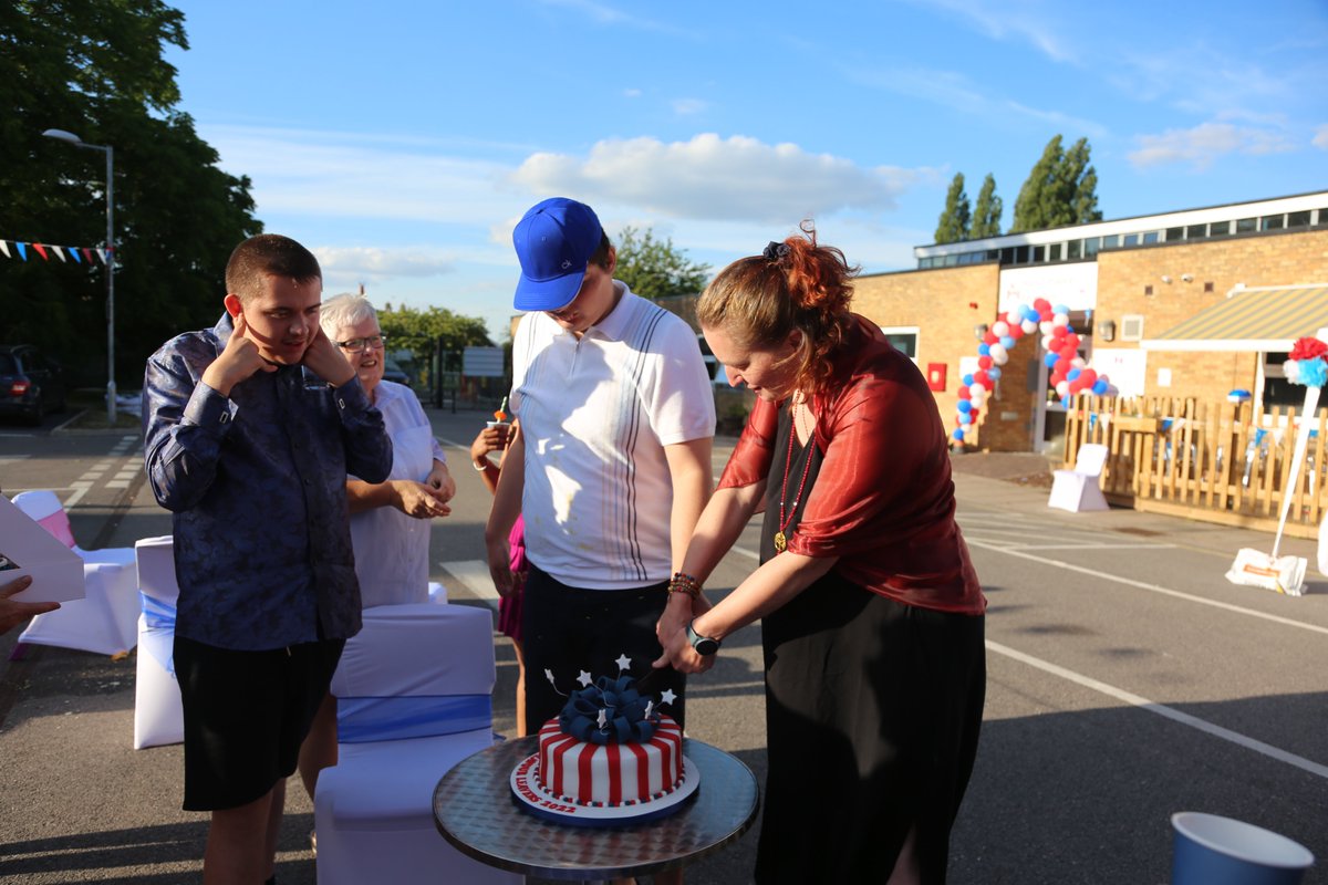 Endeavour Academy tweet media