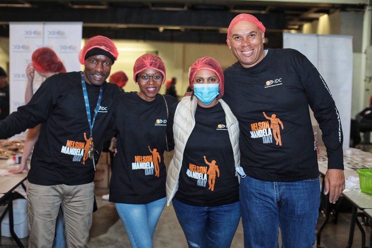 IDCSouthAfrica's tweet photo. #TeamIDC came together to help pack meals in partnership with @RAH_Africa @SCC_Joburg as part of #mandelamonth initiatives. The meals will be distributed to informal crèches around Gauteng.
#ActionAgainstHunger
#MandelaDay
#IDCCSI https://t.co/Xzqlj9iYqO
