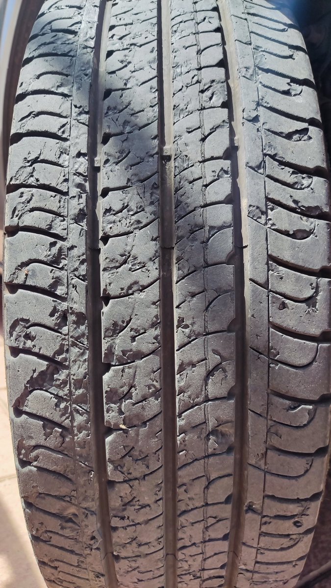 BorjaPuerto's tweet photo. @AfectaGoodyear @FordSpain @Goodyear_Es Las mías con 16.000km todo empezó con apenas 5.000km y pasaban de todo a los 10.000km por fin me abrieron reclamación y @Goodyear_Es ni @FordSpain no hacen nada🤬 https://t.co/2vCFu7uQW3