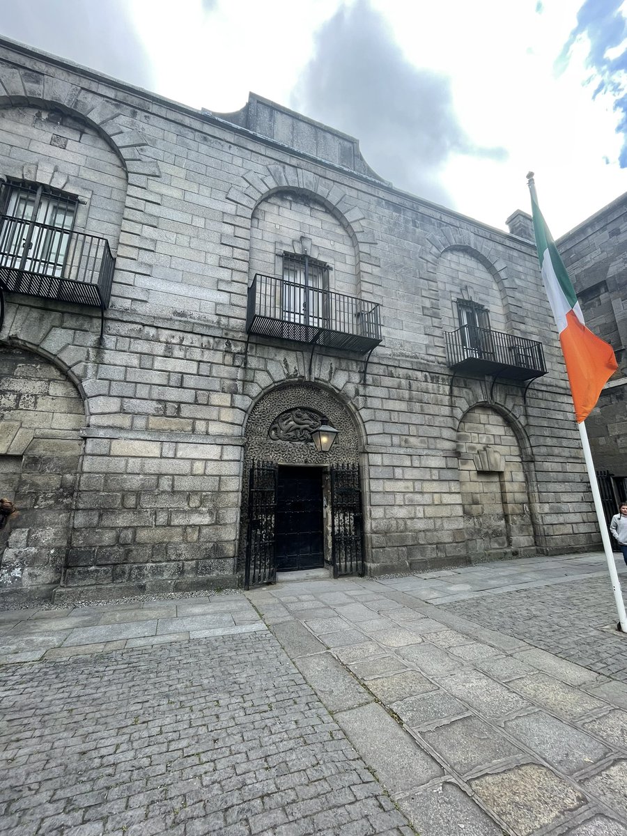 onairclaire's tweet photo. The A-Z #DoMoreStuff challenge is still on!

Last week I went on a JAIL TOUR 

I day tripped to Dublin, explored the Guinness Factory and Kilmainham Jail! 

Return flights £30 for the day by the way, can journey also count for J? 😂

K? Let’s go! 💕💕 https://t.co/FozRJyoDti