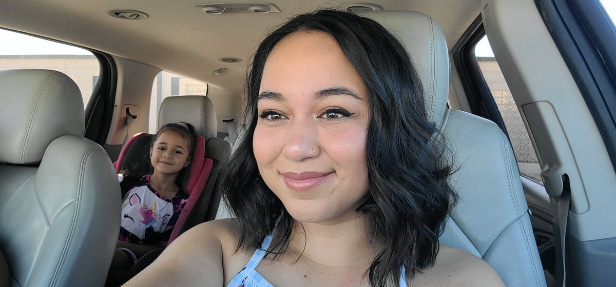 HeatherA_YT's tweet photo. I love the friends I've made in Florida 🥺❤️ https://t.co/YMwoYSw7Ei