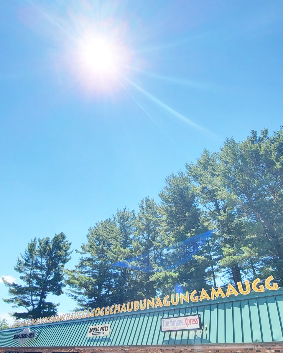 OnlyInBOS's tweet photo. 45 letters.

14 syllables.

Lake Chargoggagoggmanchauggagoggchaubunagungamaugg in Webster is the longest place name in the United States. https://t.co/TBrluERfUP