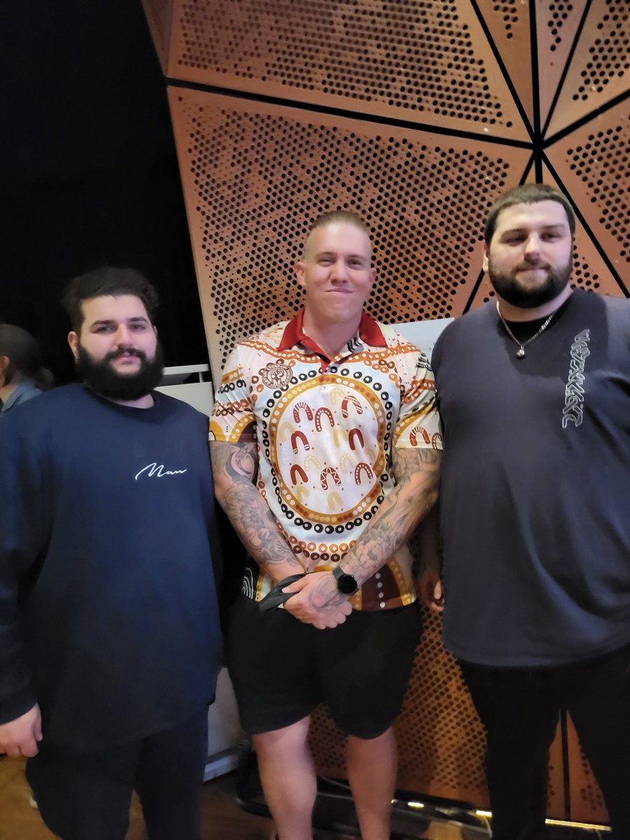 The three that means something to me :) <a href="/DannysCafe/">Danny’s Cafe</a> <a href="/Romppastompa/">Michael (Romppastompa) Hamilton</a> <a href="/SlashGami/">💯Splash💯 - 💯Club💯 Co-Founder</a>