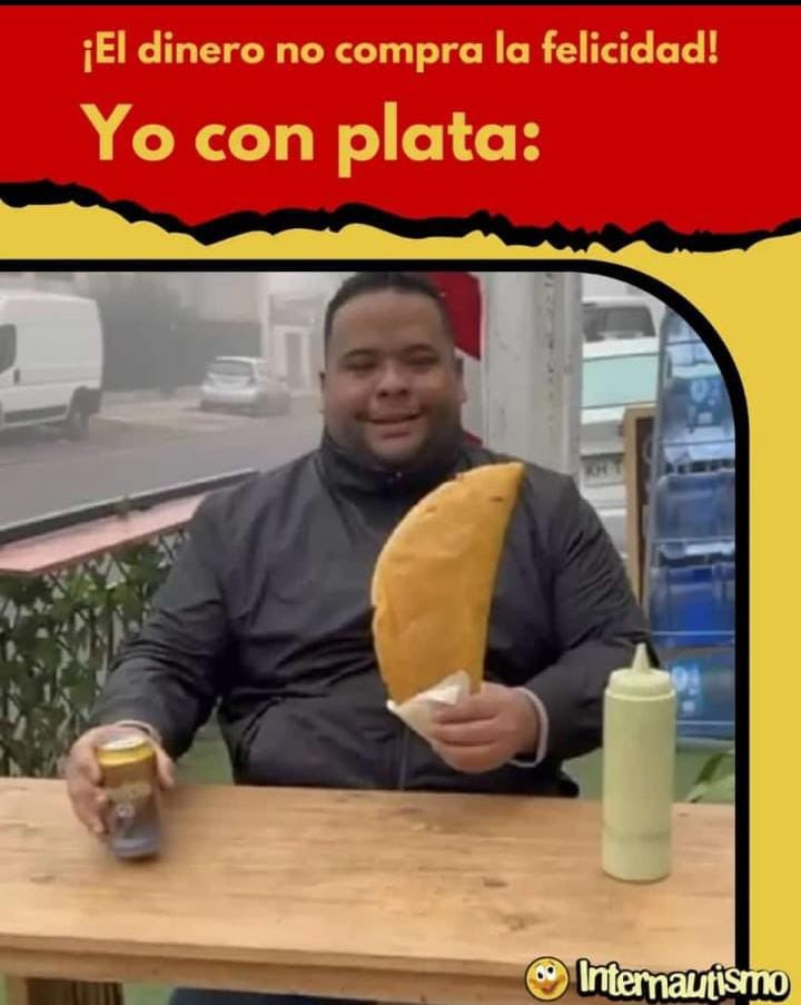 QUINTEROMEMO's tweet photo. #empanada #yoconplata #felicidad https://t.co/JS0UFwEouJ
