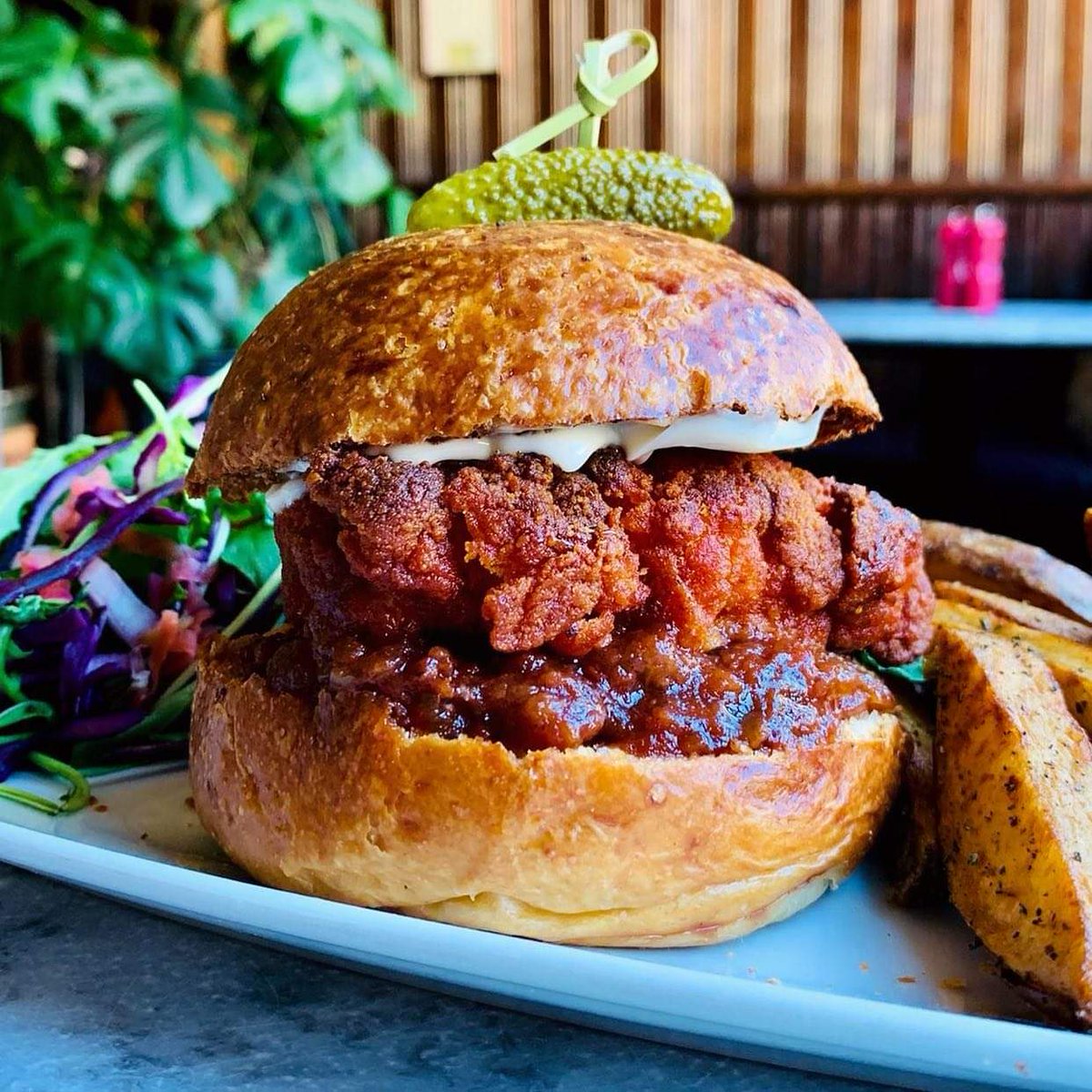 Who’s got that Friday feeling? 
We do! 💫Two for One Burgers until 7pm
(Thursday &amp; Friday)
#Buttermilkfriedchicken 
🍗🍺🍔🍗
#Edinburghbloggers #constitutionstreet 
#cheeseburgers #leith #veggieburger #visitleith  #smallbusiness #loveleith   #cocktails #craftbeers #fridayfeeling