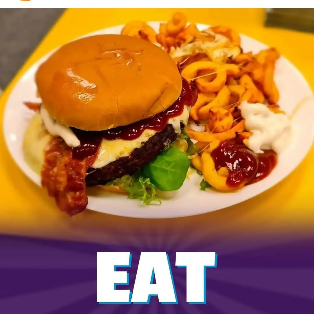 GeekyJossh's tweet photo. Hi everyone why not come down to @GeekWarrington and come and see what you can #buy or #eat and even come down and #meet new #friends and #play some #games 
#geekretreat #geekretreatwarington #warrington #buy #eat #meet #friends #play #games #geekretreatwarringtonlovesyah https://t.co/lA1BjRUMbS