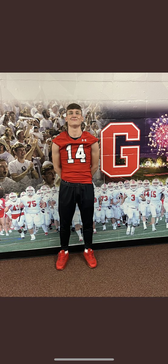 CoachCessna's tweet photo. Congratulations @ZaneKnightStro2 and @Twittman24 on your offer from @GCC_FB. This is only the beginning for you guys! #PickerPride https://t.co/wXbH2kYCbc