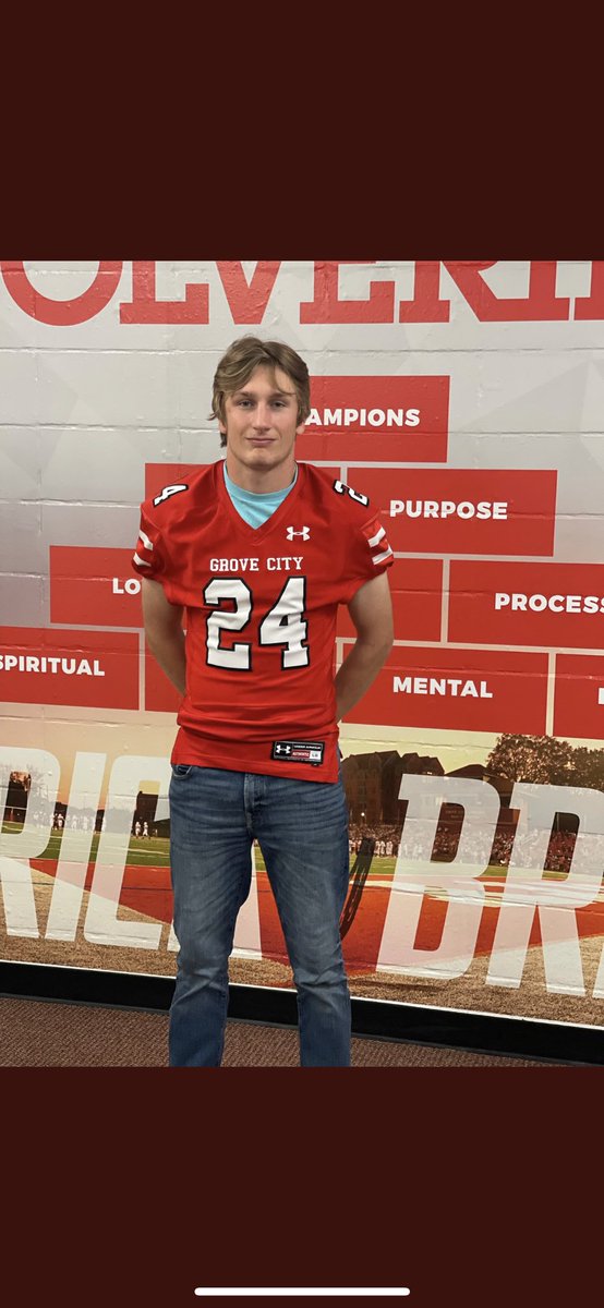 CoachCessna's tweet photo. Congratulations @ZaneKnightStro2 and @Twittman24 on your offer from @GCC_FB. This is only the beginning for you guys! #PickerPride https://t.co/wXbH2kYCbc