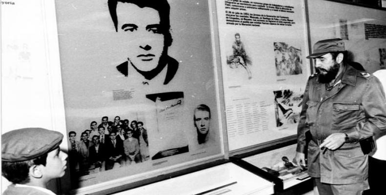 #Cuba #LaHabana #CubaPorLaPaz 15/7/1979 #FidelPorSiempre Inaugura el Palacio Central de Pioneros Ernesto Che Guevara,  en el Parque Lenin.  Centro de formación, técnica, cultural, y de formación patriótica.
