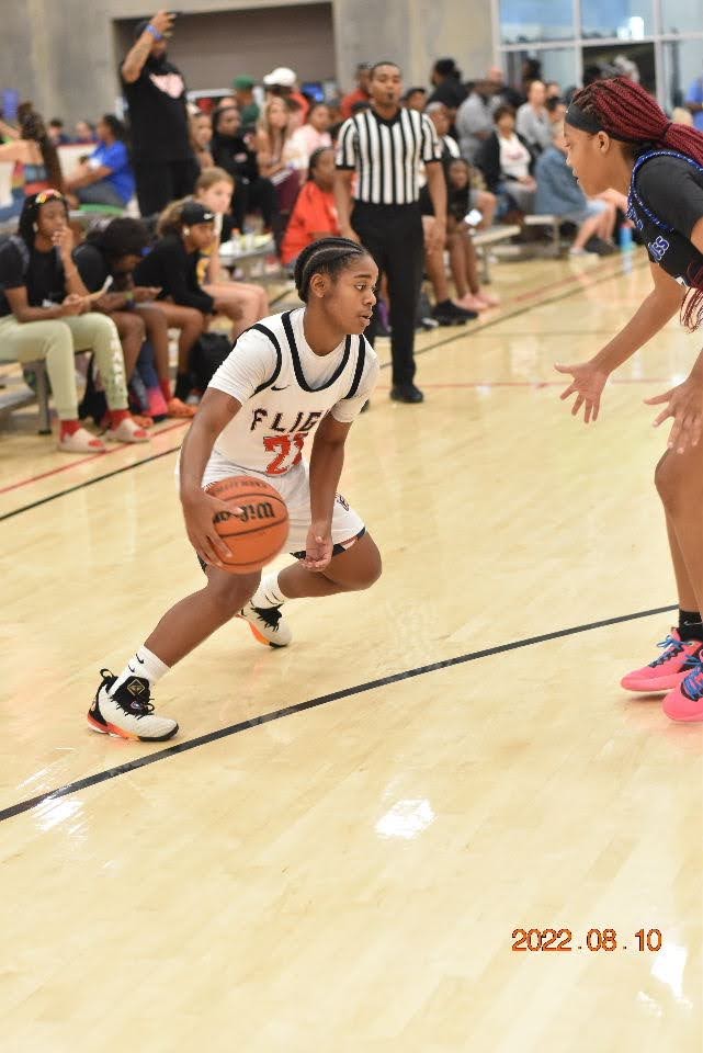 girlzprepreport's tweet photo. One of the state's top guards @JaniahP1 put on a #PBRSuper64 show @PGHTexas https://t.co/lROsT2wkw7 https://t.co/DuyQ1N2VxL