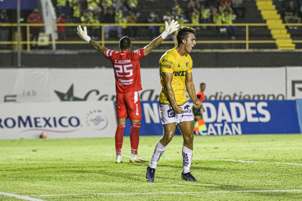SomosVenados's tweet photo. Los Ciervos mostrando un accionar importante supieron darle la vuelta al marcador en el 1er Tiempo y rubricar en la complementaria con “Los Pérez” anotando: Mauro y Manu. #PrimeroSoyVenado https://t.co/jSkyBllDiR