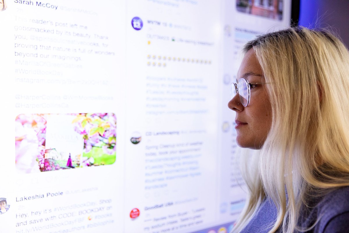 Innovative research is where we shine. Alum Chris DeFelice, Ph.D. student Sun Kim &amp; <a href="/LabSmac/">LSU SMAC Lab</a> director Dr. @lporter are using <a href="/Sprinklr/">Sprinklr</a>'s robust #AI capabilities to analyze conversation, sentiment and emotion around movie releases before, during and after COVID. #AIintheSEC