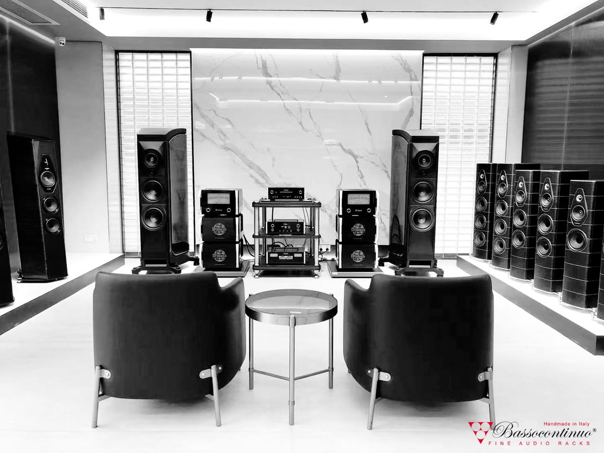 BassocontinuoAS's tweet photo. Uncompromising ability and range: only for strong arms and pure minds.
A special thanks for the photo to Richcom Audio Video Group 昇和影音集團
_____________________
#bassocontinuo #wewillrackyou #madeinitaly #rack #ultimateline #golia #handmade #luxury #luxuryaudio https://t.co/SkpDmeVl0M