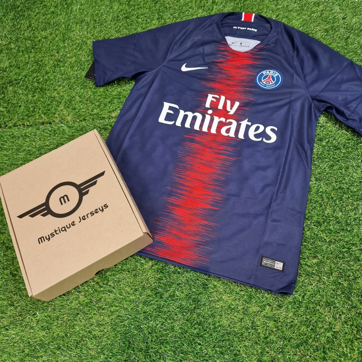 MystiqueJerseys's tweet photo. Friday Giveaway 👕❓️📦

Win a Mystery Football Jersey from us! 
👉 https://t.co/s6kAUFcsAj

🔄 Retweet to enter https://t.co/QG9kNRjtK0