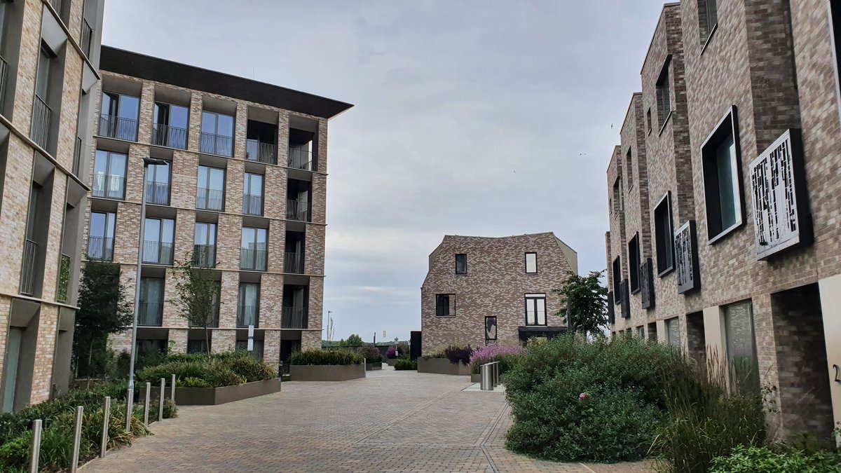 JTUrbanDesign's tweet photo. We also visited Knight's Park on the northern side of Cambridge.  Another development that ticks all the boxes in terms of coherence, place making, density and mix of housing. https://t.co/2keT0UrQPg