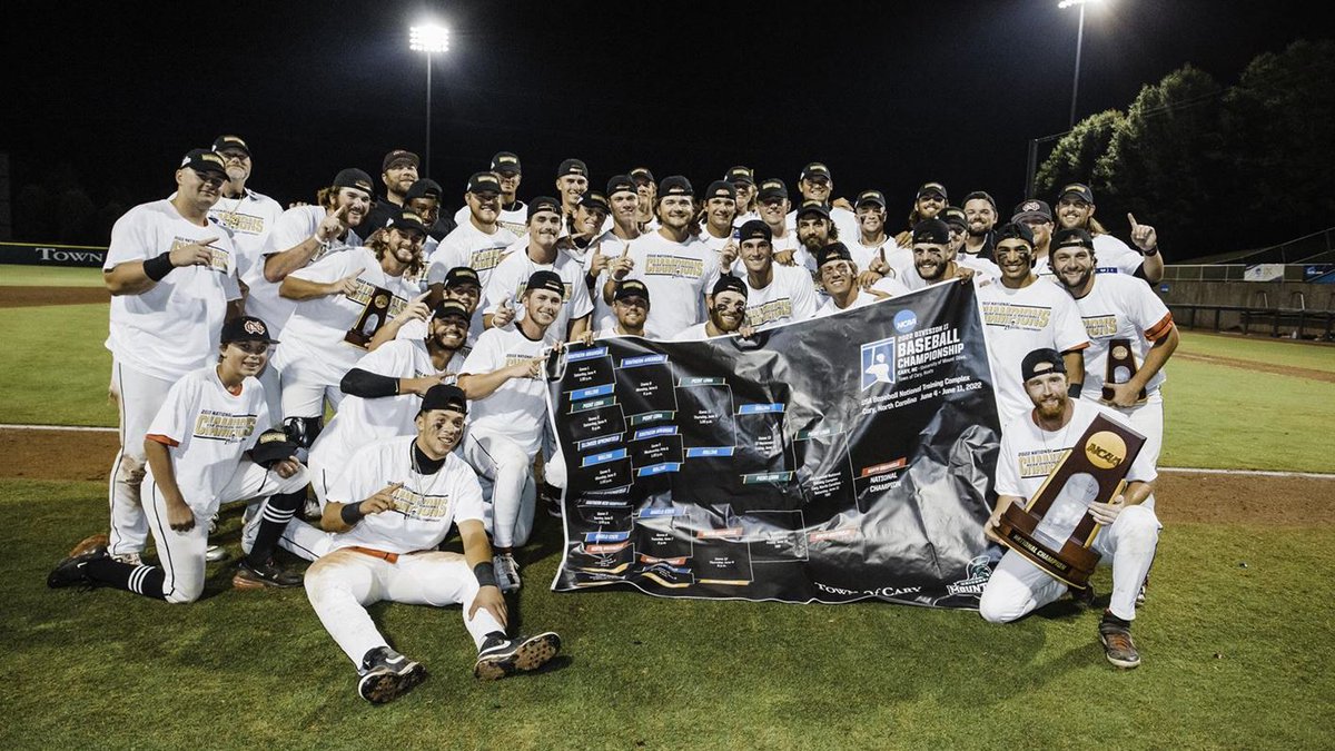 ConfCarolinas's tweet photo. The @MLBDraft starts on Sunday. The draft is just over 1️⃣ month after @NGUBaseball claimed the @NCAADII title! 

Look back on the historic climb atop the mountain for @Crusader_Sports in this behind-the-scenes #BodyMindSoul feature ⤵️

🔗: https://t.co/yNXtJrdGQF
#LeadingTheWay https://t.co/4lWg9JEFKt